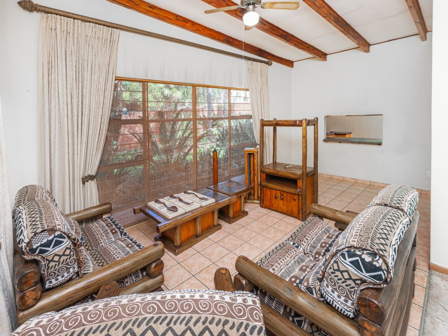 4 Bedroom Property for Sale in Ifafi North West